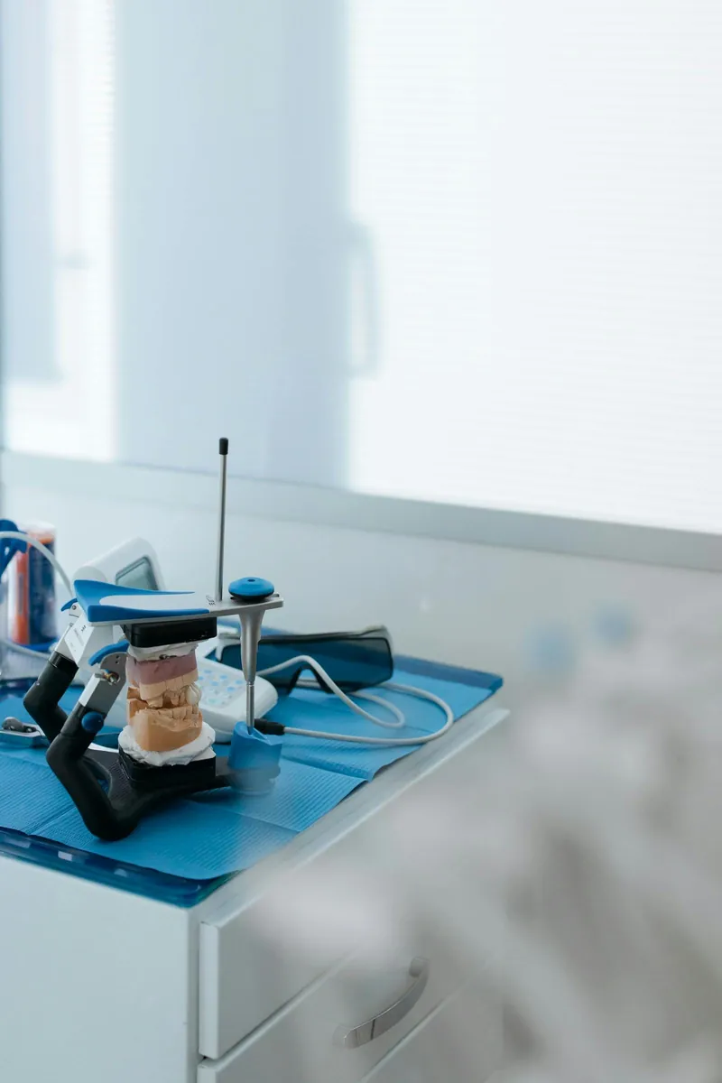 Detailed prosthodontic laboratory work